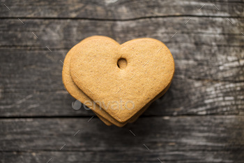 Photodune Gingerbread shape heart. 18737423