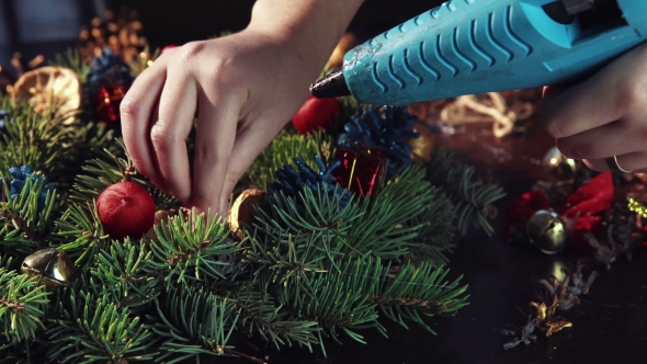 View of Making Christmas Wreath