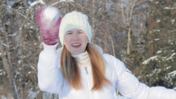 Girl Throwing Snowballs 3 Pack Girl Throwing Snowballs 3 Pack