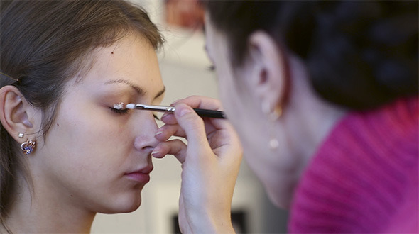 Make-Up 3 Make-Up 3