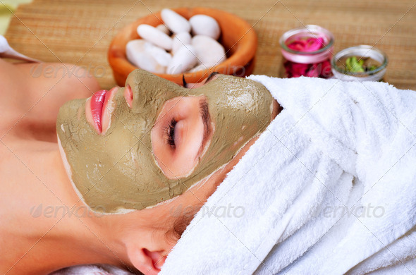Spa Mud Mask. Woman in Spa Salo