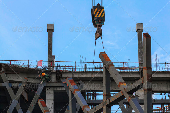 crane and worker in construction site (Misc) Photo Download