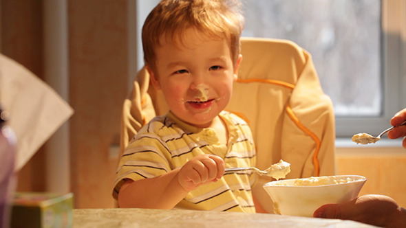 Little Boy Eats Porridge Little Boy Eats Porridge