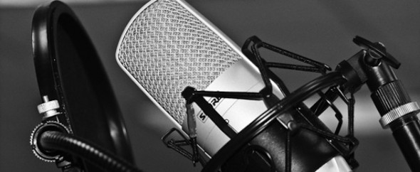 Microphone 590x242