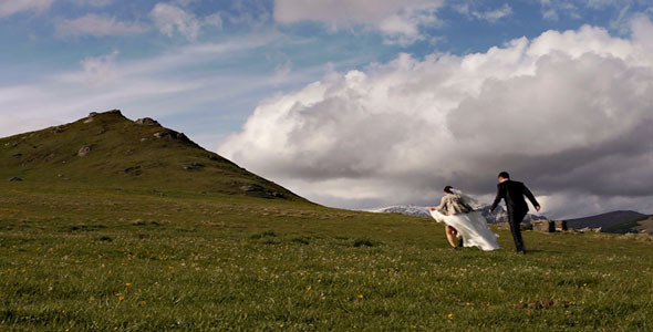 Bride & Groom Running Bride & Groom Running