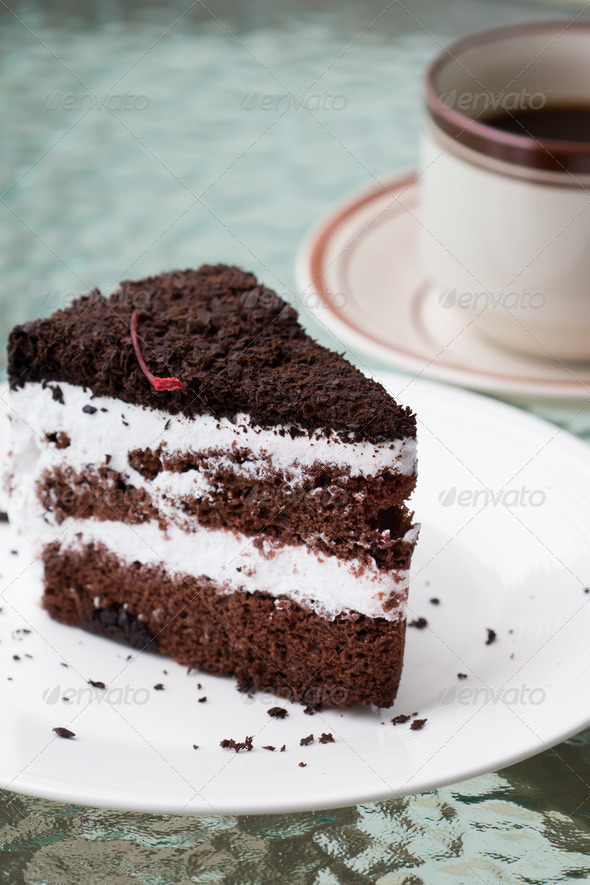 black coffee and cake