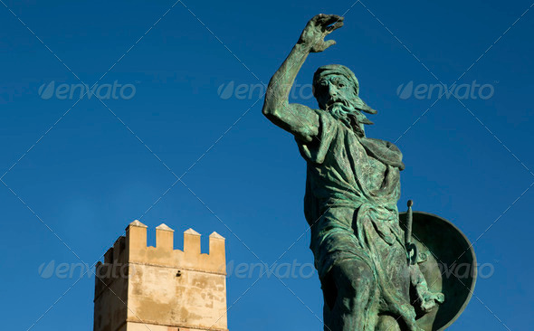 Statue of Ibn Marwan and battlements of Badajoz