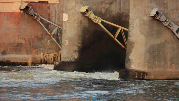 Dam Flushes 2 Dam Flushes 2