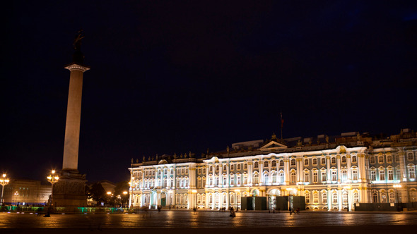 4K Time Lapse People Walking On Palace Square 4K Time Lapse People Walking On Palace Square