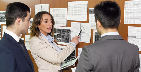 Experienced Analyst Experienced Analyst