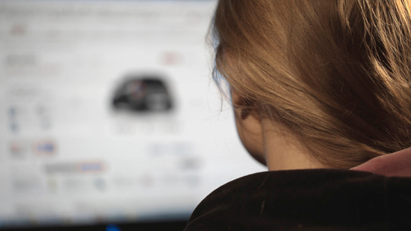 Choosing A Car In the Internet Choosing A Car In the Internet