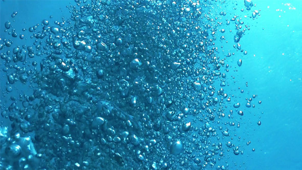 Air Bubbles in the Blue Water 739 Air Bubbles in the Blue Water 739