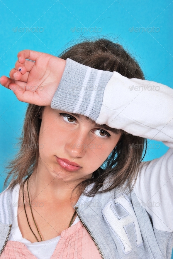 Teen girl looking discouraged (Misc) Photo Download