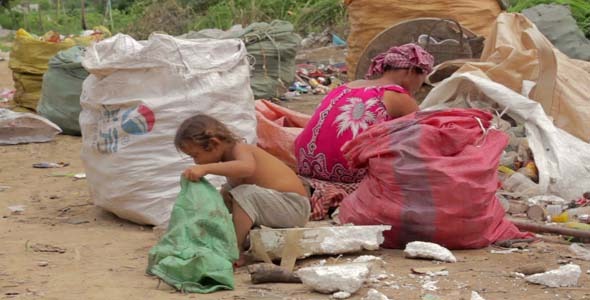 Garbage Collector Family In Asian Shanty Garbage Collector Family In Asian Shanty