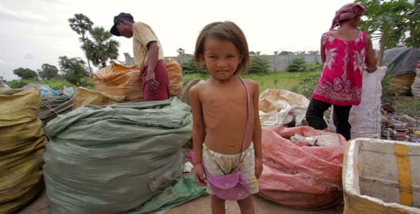 Garbage Collector Family In Asian Shanty Garbage Collector Family In Asian Shanty