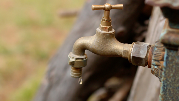 Dripping Tap Rack Focus Dripping Tap Rack Focus